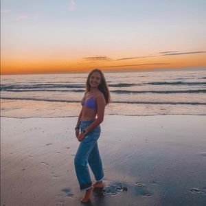 Meet your Posher, Ella